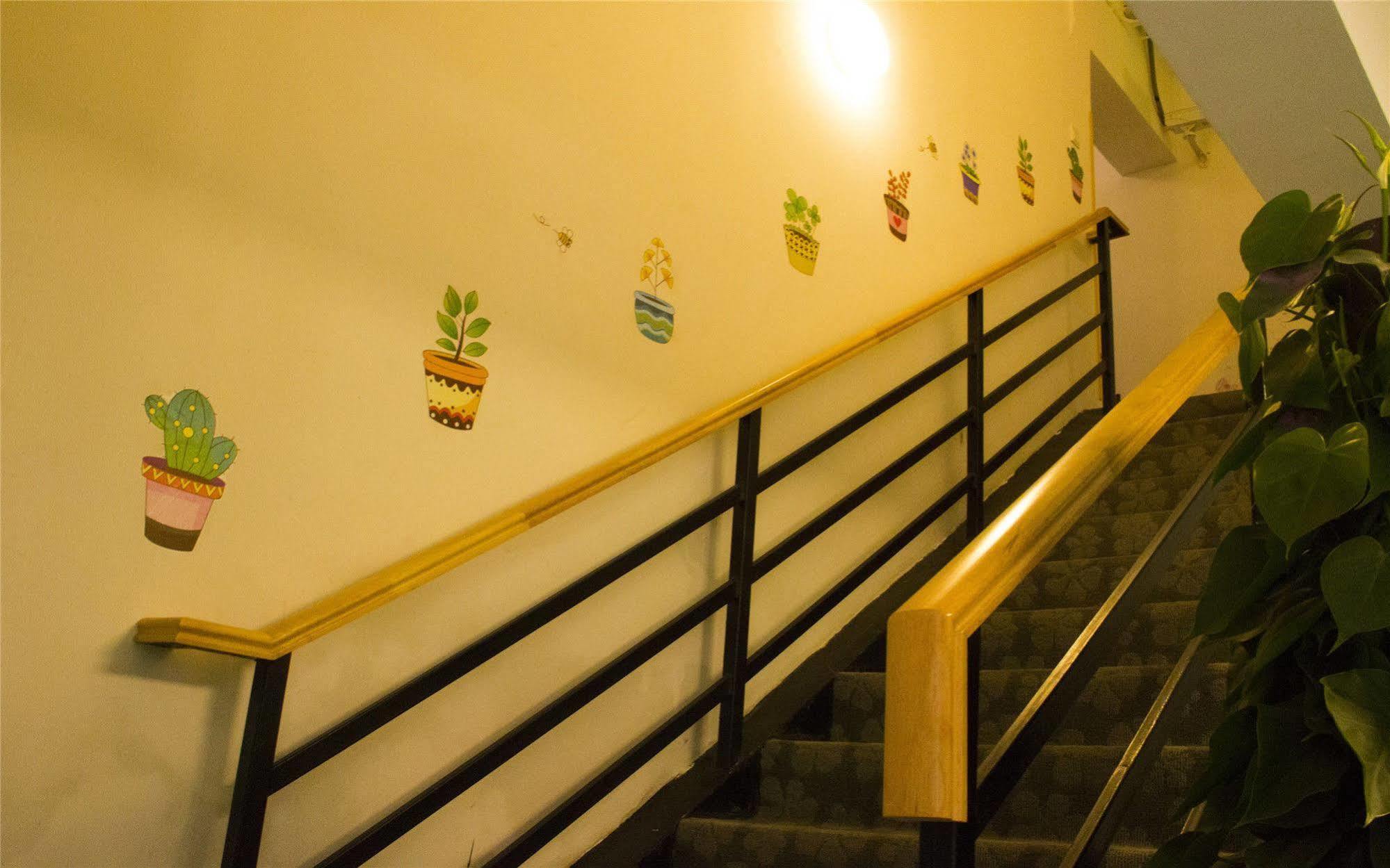Beijing Sunrise Youth Hostel Beihai Branch Екстериор снимка